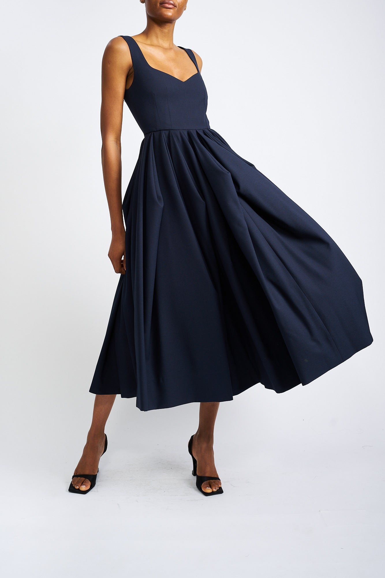 DARCY NAVY SUSTAINABLY SOURCED CREPE CADY DRESS - E.STOTT